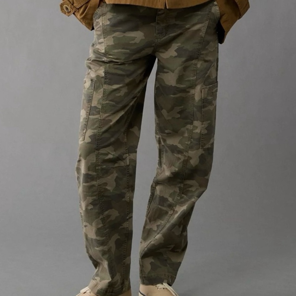 AEO Stretch Barrel Leg Camo Cargo Pants
